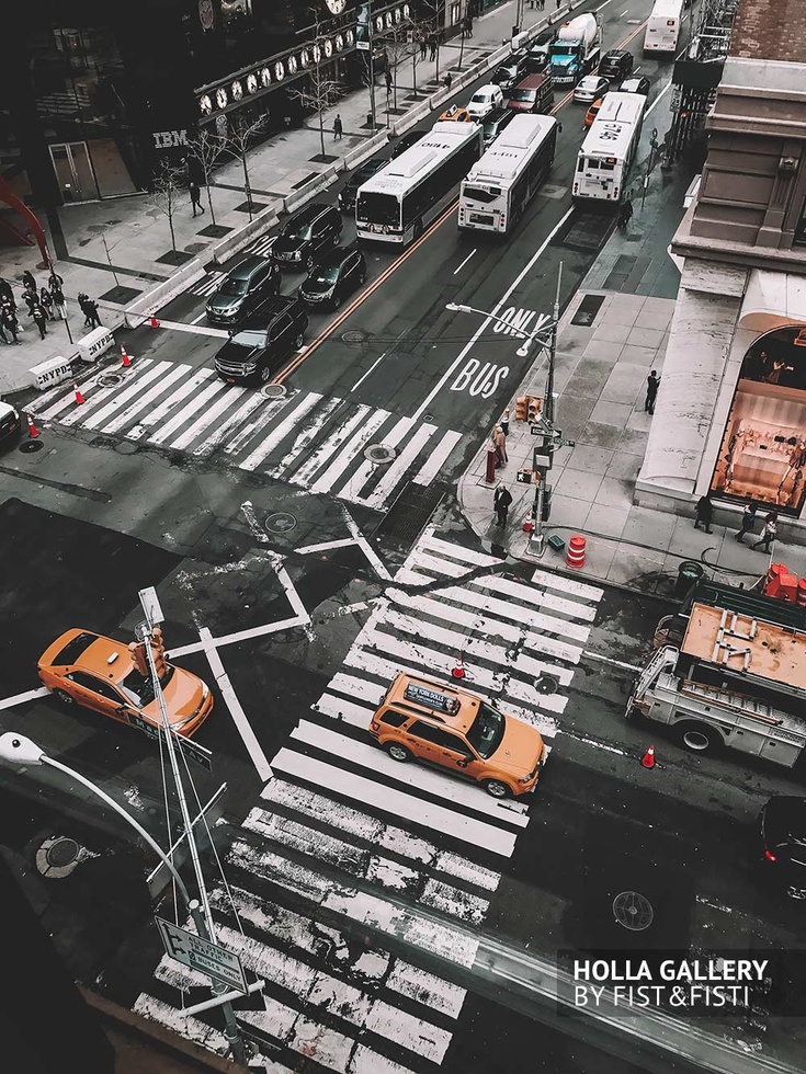 New York City, USA, перекресток, такси, автобусы. улица