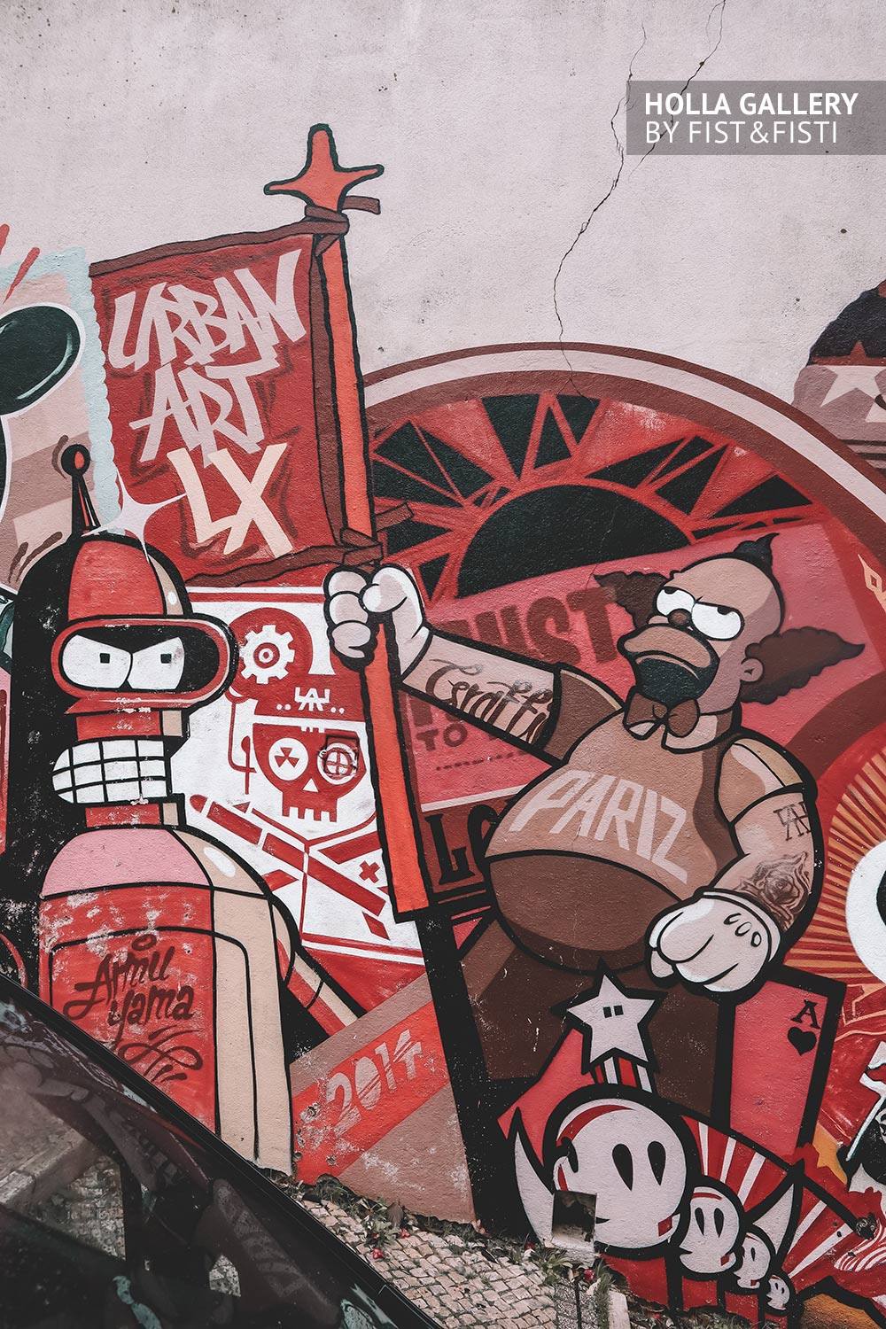 Граффити с Футурамой на белой стене в Лиссабоне.